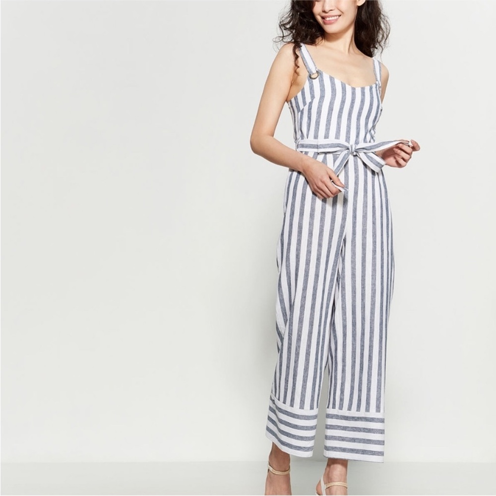 ROMEO + JULIET Striped Linen Jumpsuit in Blue and White Small